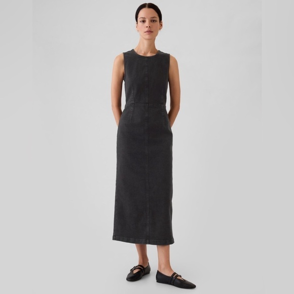 NWT! GAP Black Wash Denim Maxi Dress - Size 2 - Picture 1 of 8
